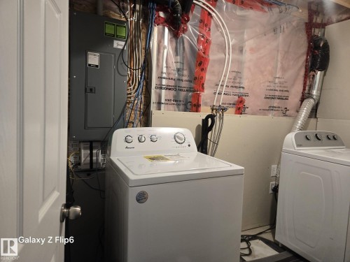 Edmonton, AB - Indoor Photo Showing Laundry Room