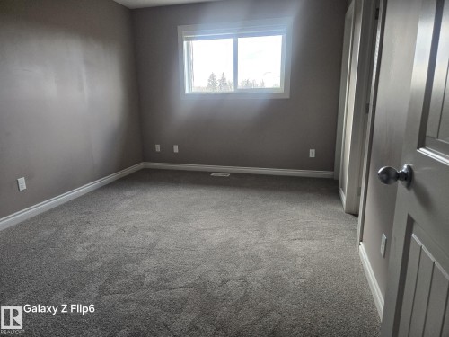 Edmonton, AB - Indoor Photo Showing Other Room
