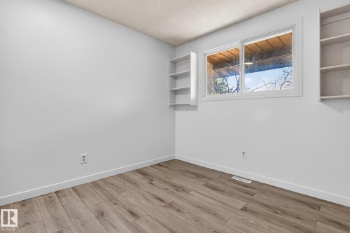 18625 66 Avenue, Edmonton, AB - Indoor Photo Showing Other Room
