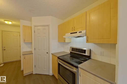 57 155 Crocus Crescent, Sherwood Park, AB - Indoor Photo Showing Kitchen
