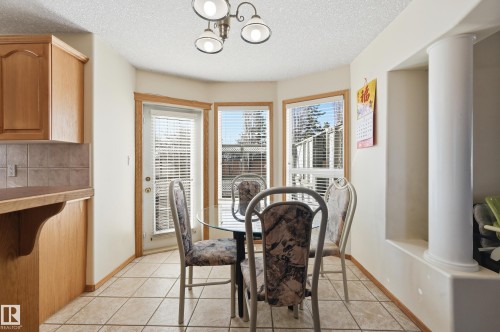 10331 156 Avenue, Edmonton, AB - Indoor Photo Showing Dining Room