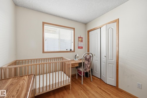 10331 156 Avenue, Edmonton, AB - Indoor Photo Showing Bedroom