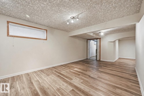 10331 156 Avenue, Edmonton, AB - Indoor