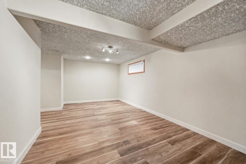 10331 156 Avenue, Edmonton, AB - Indoor Photo Showing Other Room