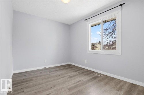 9915 173 Avenue, Edmonton, AB 