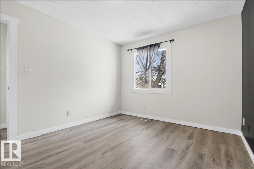 9915 173 Avenue, Edmonton, AB 