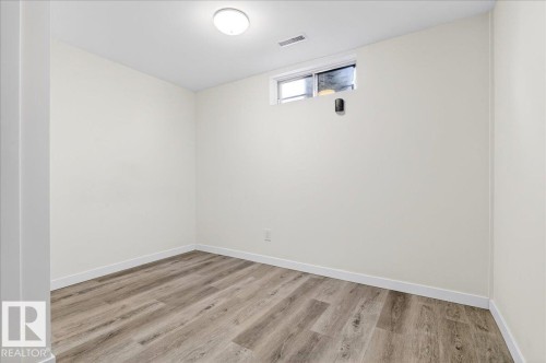 9915 173 Avenue, Edmonton, AB 