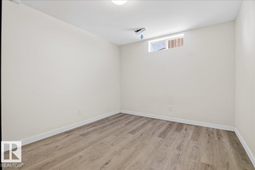 9915 173 Avenue, Edmonton, AB 