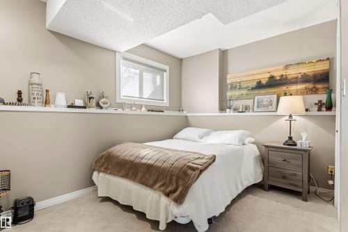 18216 98A Avenue, Edmonton, AB - Indoor Photo Showing Bedroom