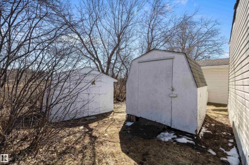 44 Rim Road, Edmonton, AB - Outdoor