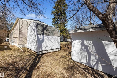 44 Rim Road, Edmonton, AB - Outdoor
