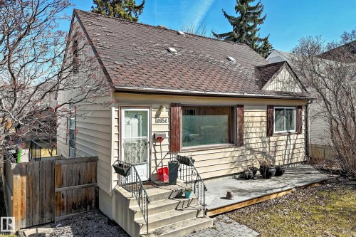 Exterior featuring horizontal siding, a gabled roofline, and a dormer - 10954 62 Avenue, Edmonton, AB - Outdoor