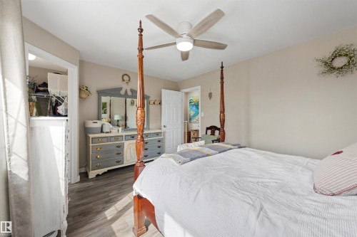 5432 203 Street, Edmonton, AB - Indoor Photo Showing Bedroom