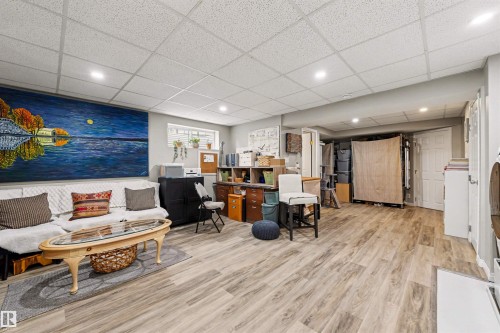5432 203 Street, Edmonton, AB - Indoor