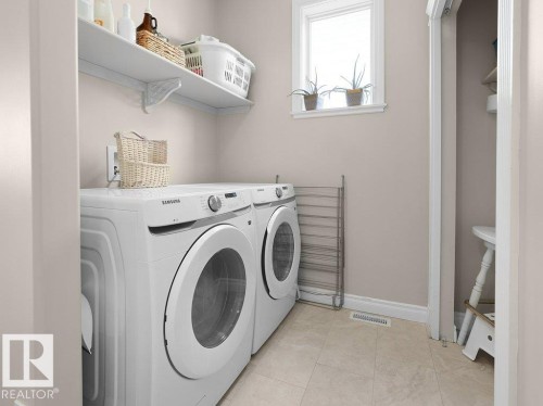 1476 Mcmillian Way, Edmonton, AB - Indoor Photo Showing Laundry Room