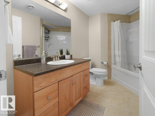 1476 Mcmillian Way, Edmonton, AB - Indoor Photo Showing Bathroom
