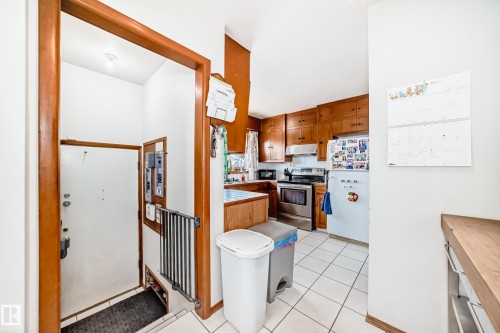 12106 48 Street, Edmonton, AB - Indoor
