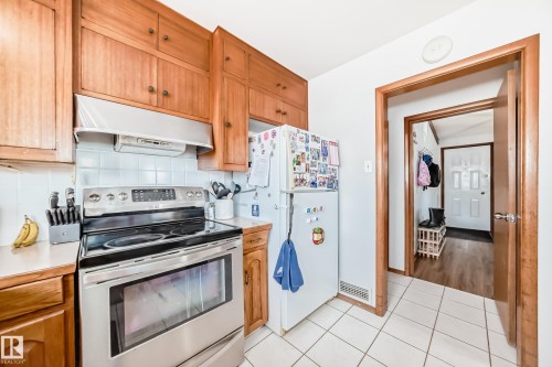 12106 48 Street, Edmonton, AB - Indoor Photo Showing Kitchen