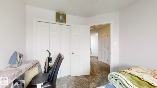 3023 31 Avenue, Edmonton, AB - Indoor Photo Showing Bedroom
