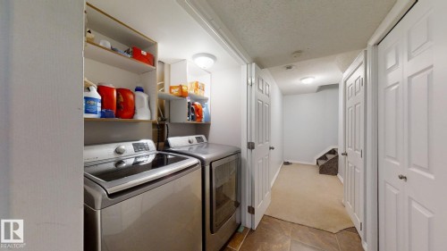 3023 31 Avenue, Edmonton, AB - Indoor Photo Showing Laundry Room