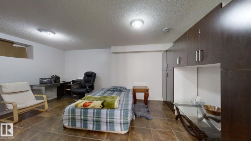 3023 31 Avenue, Edmonton, AB - Indoor Photo Showing Other Room