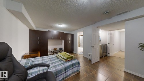 3023 31 Avenue, Edmonton, AB - Indoor Photo Showing Bedroom