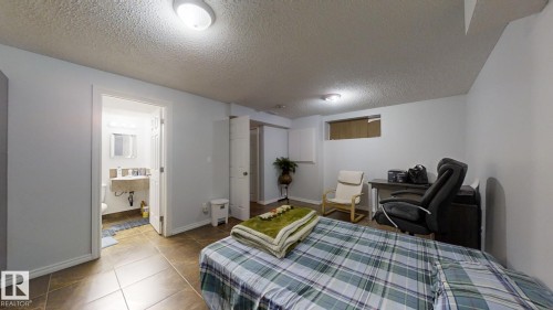 3023 31 Avenue, Edmonton, AB - Indoor