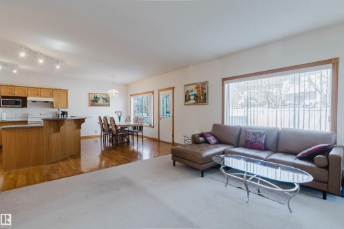 8608 160A Avenue, Edmonton, AB - Indoor Photo Showing Living Room