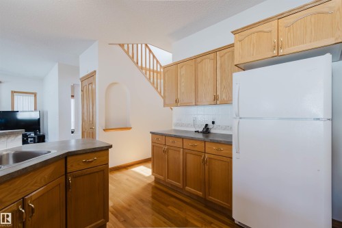 8608 160A Avenue, Edmonton, AB - Indoor Photo Showing Kitchen