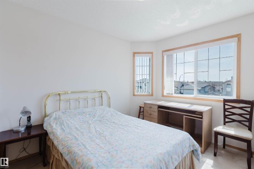 8608 160A Avenue, Edmonton, AB - Indoor Photo Showing Bedroom