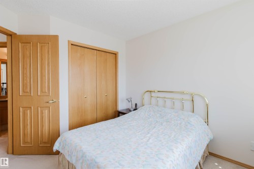 8608 160A Avenue, Edmonton, AB - Indoor Photo Showing Bedroom