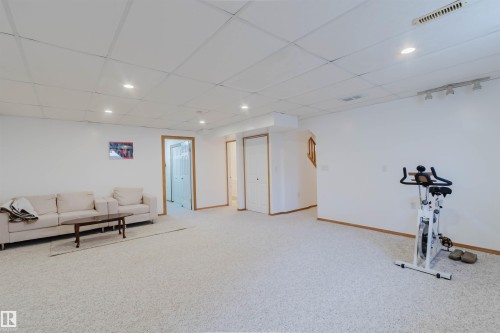 8608 160A Avenue, Edmonton, AB - Indoor Photo Showing Gym Room