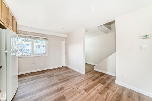 3139 109 Street, Edmonton, AB - Indoor Photo Showing Other Room