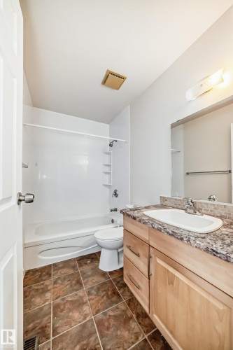 3139 109 Street, Edmonton, AB - Indoor Photo Showing Bathroom