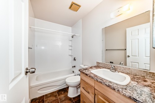 3139 109 Street, Edmonton, AB - Indoor Photo Showing Bathroom