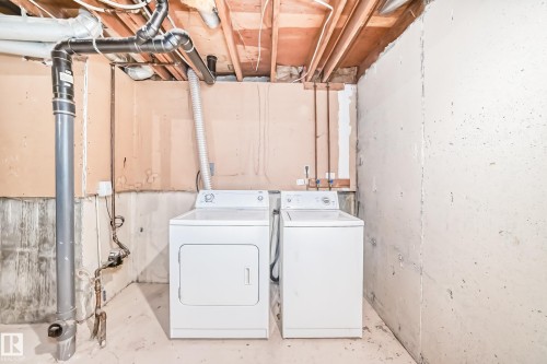 3139 109 Street, Edmonton, AB - Indoor Photo Showing Laundry Room