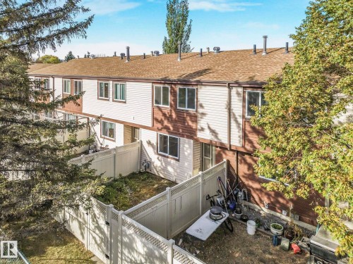 10 13833 30 Street, Edmonton, AB - Outdoor