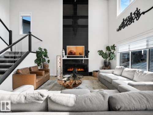 18204 90 Street, Edmonton, AB - Indoor Photo Showing Living Room With Fireplace