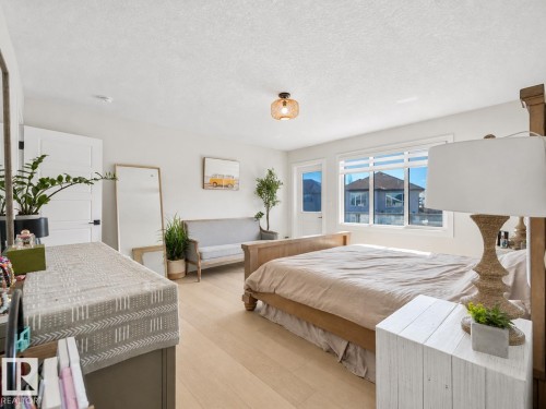 18204 90 Street, Edmonton, AB - Indoor Photo Showing Bedroom