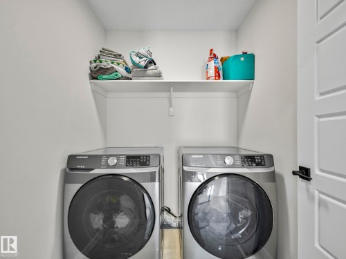 18204 90 Street, Edmonton, AB - Indoor Photo Showing Laundry Room