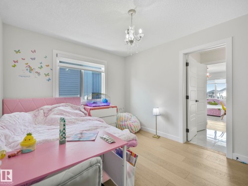 18204 90 Street, Edmonton, AB - Indoor Photo Showing Bedroom