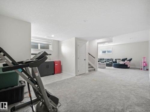 18204 90 Street, Edmonton, AB - Indoor Photo Showing Other Room