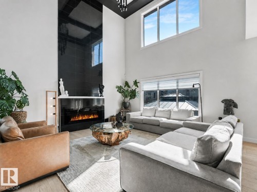 18204 90 Street, Edmonton, AB - Indoor Photo Showing Living Room With Fireplace