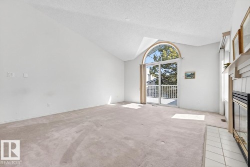 156 Oeming Road, Edmonton, AB - Indoor Photo Showing Other Room