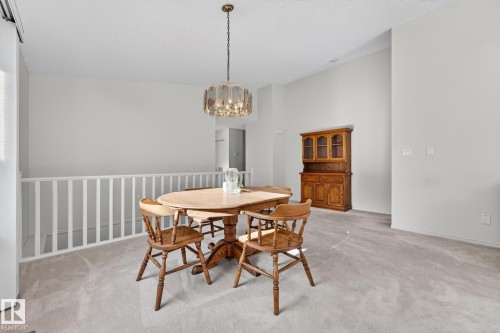 156 Oeming Road, Edmonton, AB - Indoor Photo Showing Dining Room