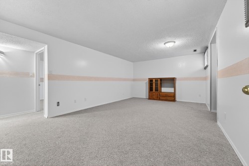 156 Oeming Road, Edmonton, AB - Indoor Photo Showing Other Room