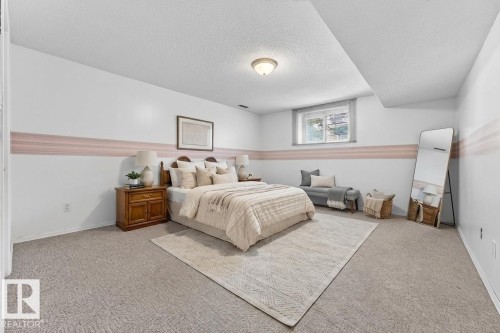 156 Oeming Road, Edmonton, AB - Indoor Photo Showing Bedroom