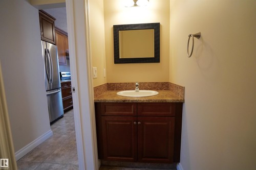 12018 65 Street, Edmonton, AB - Indoor Photo Showing Bathroom