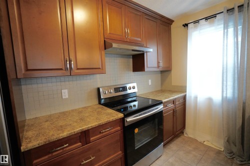 12018 65 Street, Edmonton, AB - Indoor Photo Showing Kitchen