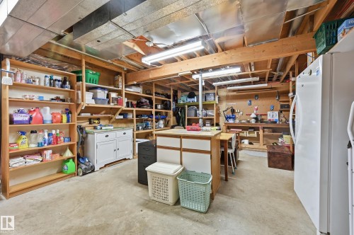 8305 157 Avenue, Edmonton, AB - Indoor